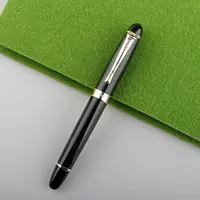 Перьевая ручка (наконечник F 0,5 мм), темно-зеленая