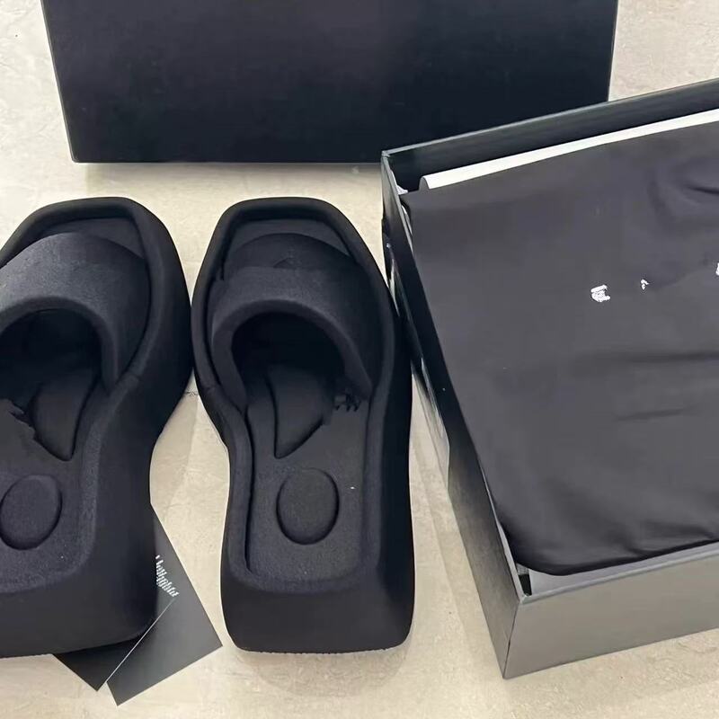 2026 New Model Slimming Sandals for Petite Women, Thick-Soled Platform Slippers, Height-Increasing Denim Slippers for Women