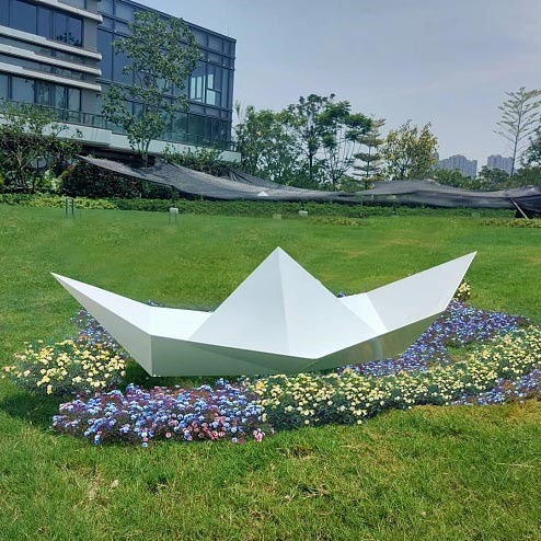 Stainless Steel Origami Boat Sculpture Outdoor Water Feature Sailboat Ornament Garden Pool Iron Art Woven Leaf Airplane Installation Stainless Steel Origami Boat Sculpture Outdoor Water Feature Sailboat Ornament Garden Pool Iron Art Woven Leaf Airplane Installation