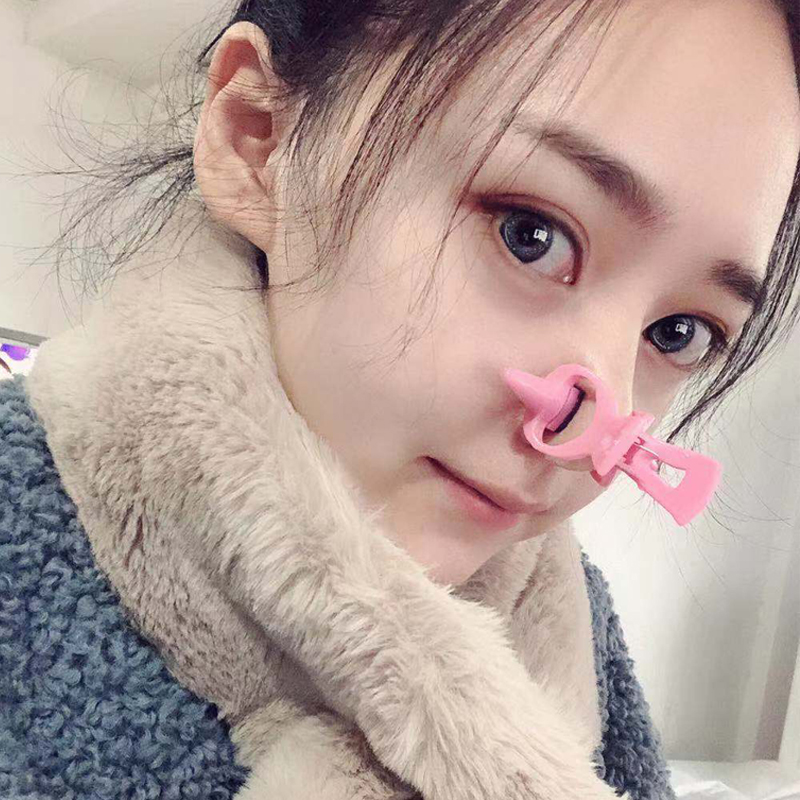 Beauty nose clip tappetizer (search term nose bridge enhancement device nose correction thin nose, thin nose, narrow hole, nose nose artifact)