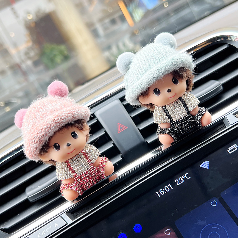 Car air outlet high-end decoration cute doll Munchie car air conditioner perfume car aromatherapy ornaments supplies