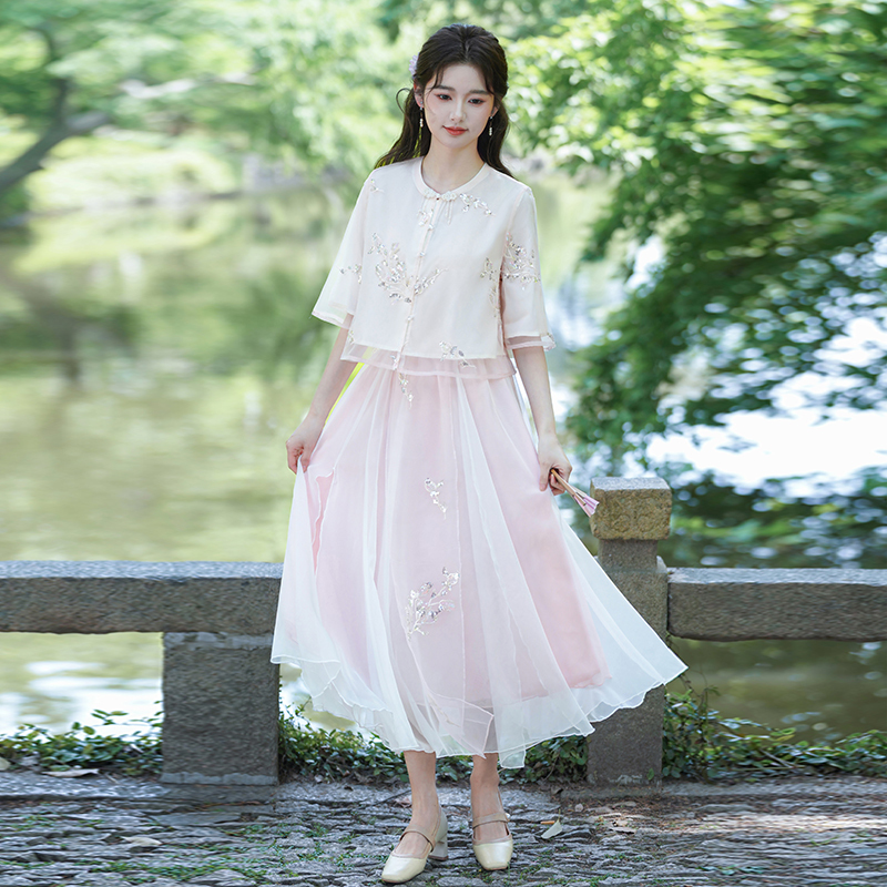Exquisite Chinese-Style Embroidered Top, New Chinese-Style Pink Suit for Women, Summer Daily Wear, Super Fairy-Like Improved Hanfu Dress Exquisite Chinese-Style Embroidered Top, New Chinese-Style Pink Suit for Women, Summer Daily Wear, Super Fairy-Like Improved Hanfu Dress