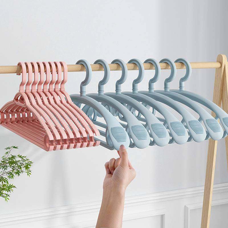 Clothes rack seamless household clothes drying rack anti-shoulder corner sliding hanging clothes drying clothes support cool clothes rack storage wide shoulder hook clothes