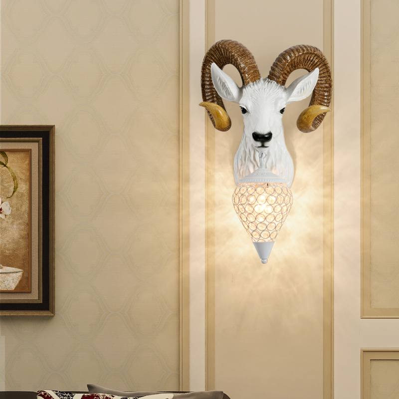 American-Style Animal Sheep Head Wall Lamp for Living Room, Entrance, Villa, Bar, Personalized Creative Nordic Country Sheep Horn Lamp Decorative Lamp