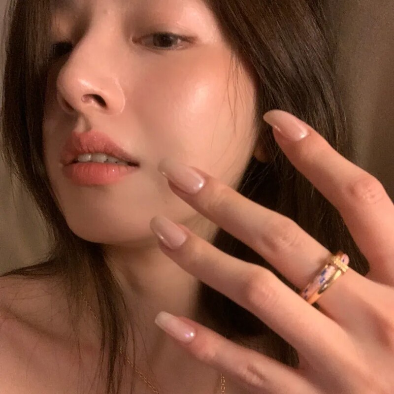 Summer High-End Handmade Hailey White Moonlight Manicure Wearable Nails 2026 New Year Style Fake Nail Patches Short Style