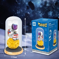 Луна, космонавт, пылезащитная крышка