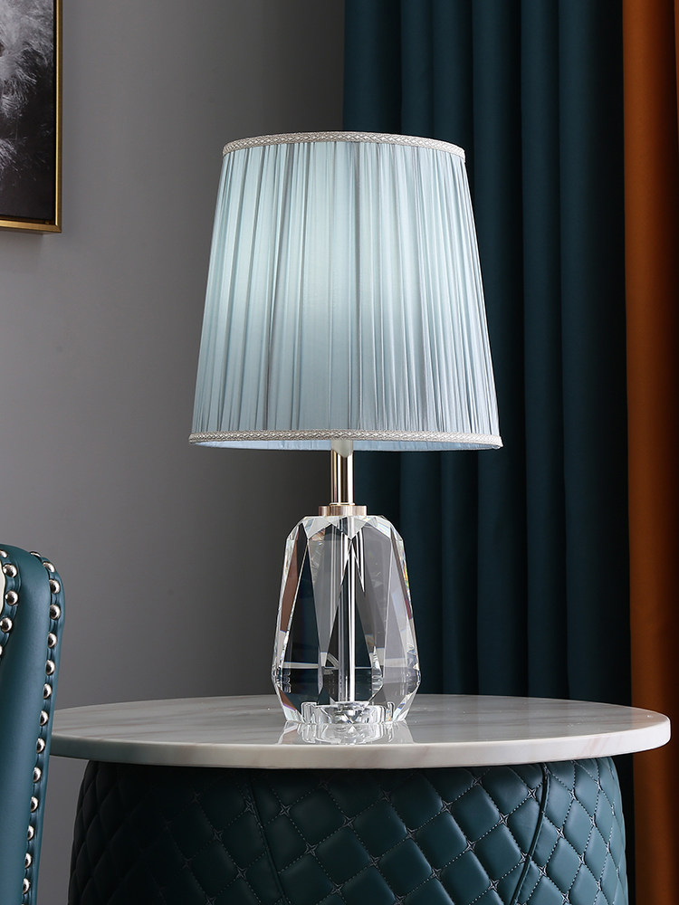 Moso decorative table lamp Romantic and warm atmosphere Master bedroom high-end European remote control adjustable brightness bedroom bed lamp