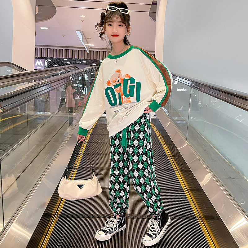 Girl Nets Red Suit Spring Dress 2022 New CUHK Child Foreign Pie Girl Han Edition Spring Autumn Children Trendy Two Sets