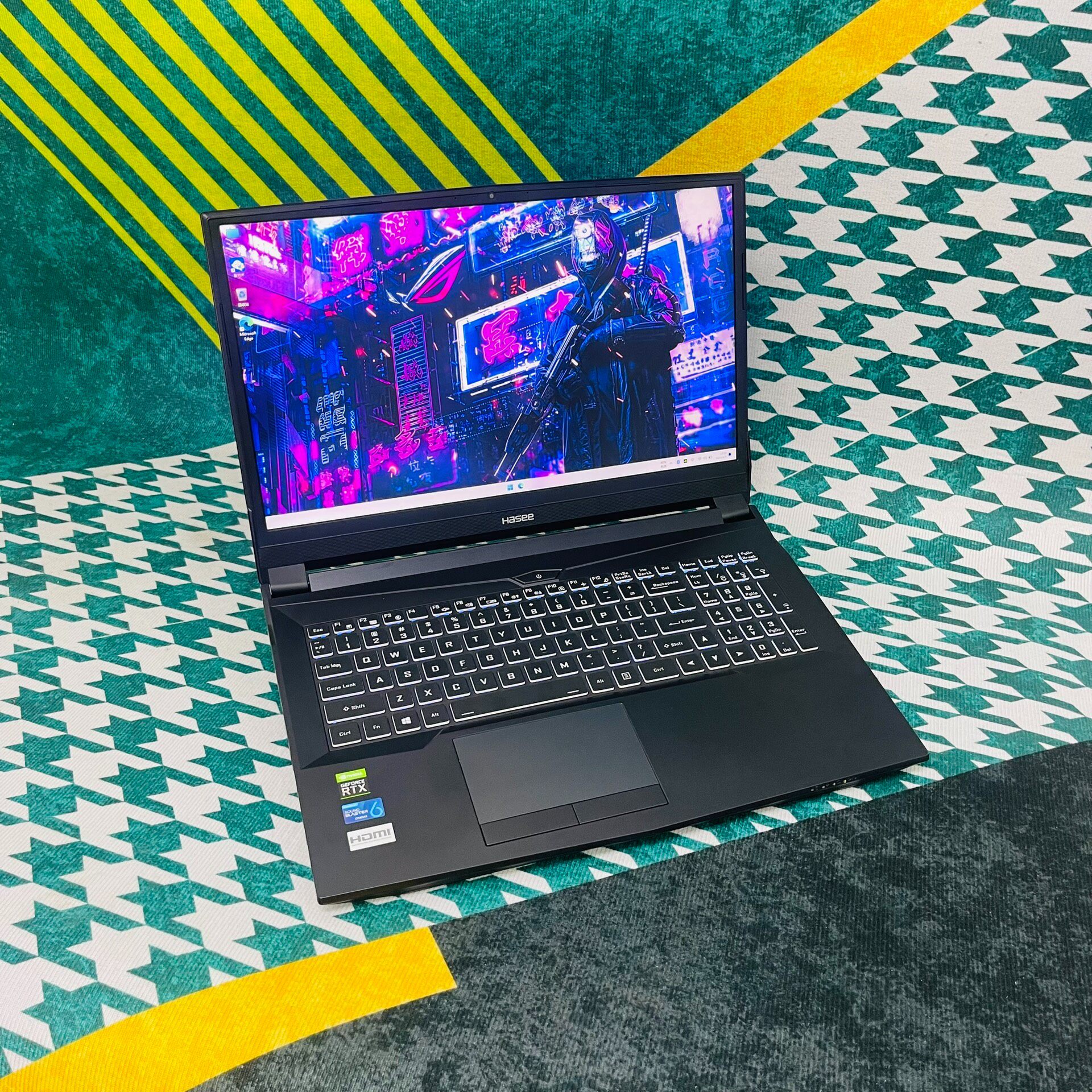 Подержанные ноутбуки 神舟 战神tx9 i5-11400 十一代rtx3070游戏本二手笔记本电脑独显 Hasee