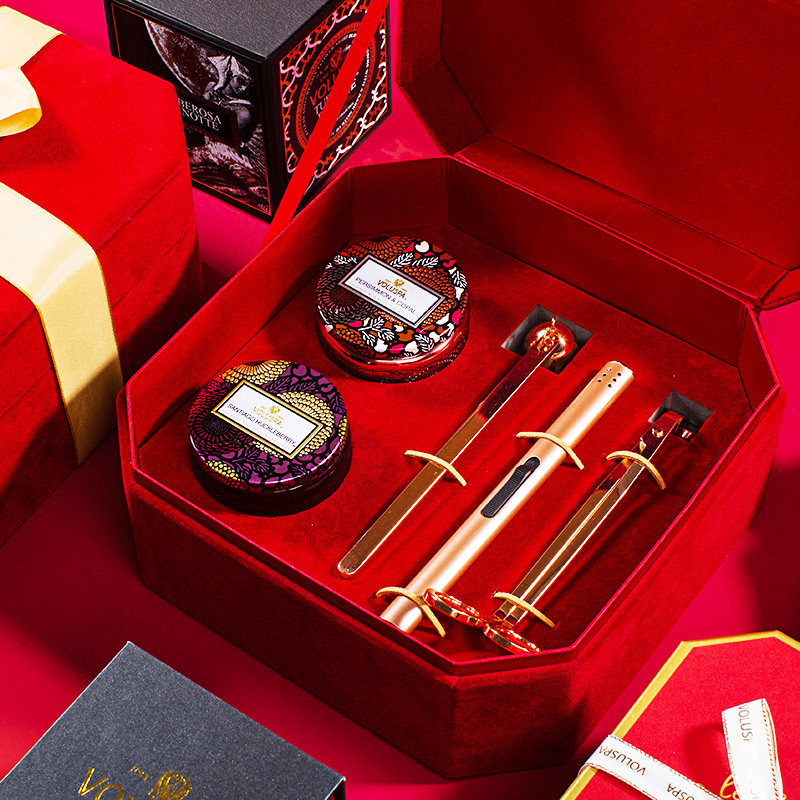 voluspa aromatherapy candle gift box set birthday wedding gift for newlyweds Christmas hand gift