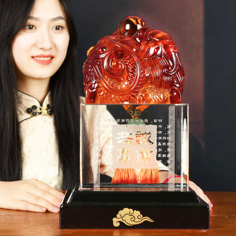 Liuli jade seal ornaments office boss table business gift furnishings company opening Chinese decoration