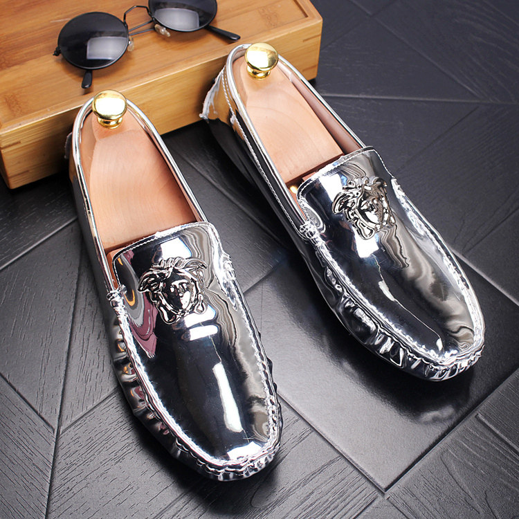Shiny men's beanie shoes 2022 new summer thin leather trend lazy shoes slip-on patent leather men's shoes