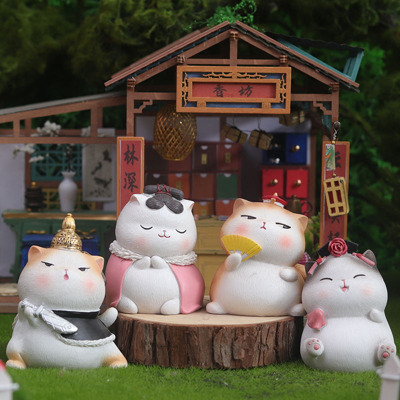 Court cat car decoration cute cat couple creative net red office girl car interior decoration desktop decoration