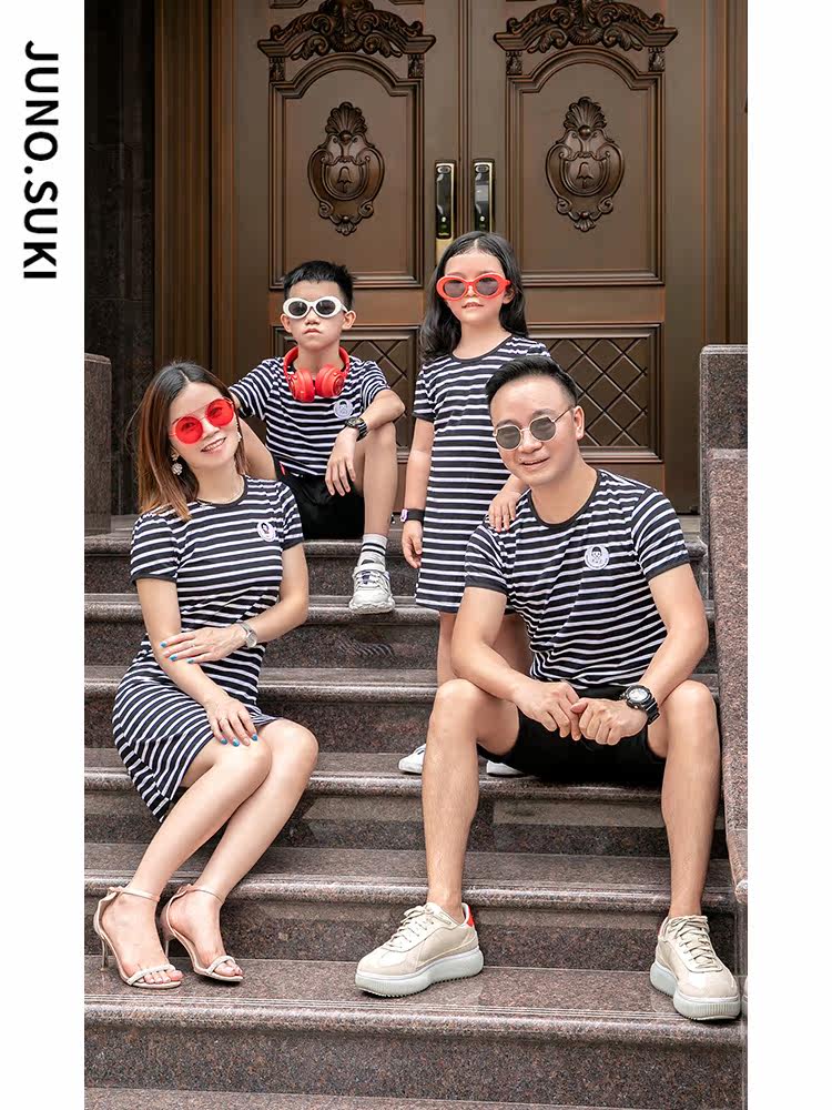 Pro-child clothing a family of four Xia 2021 new wave beach tennis net red high-end whole family mother and daughter with four-mouth suit