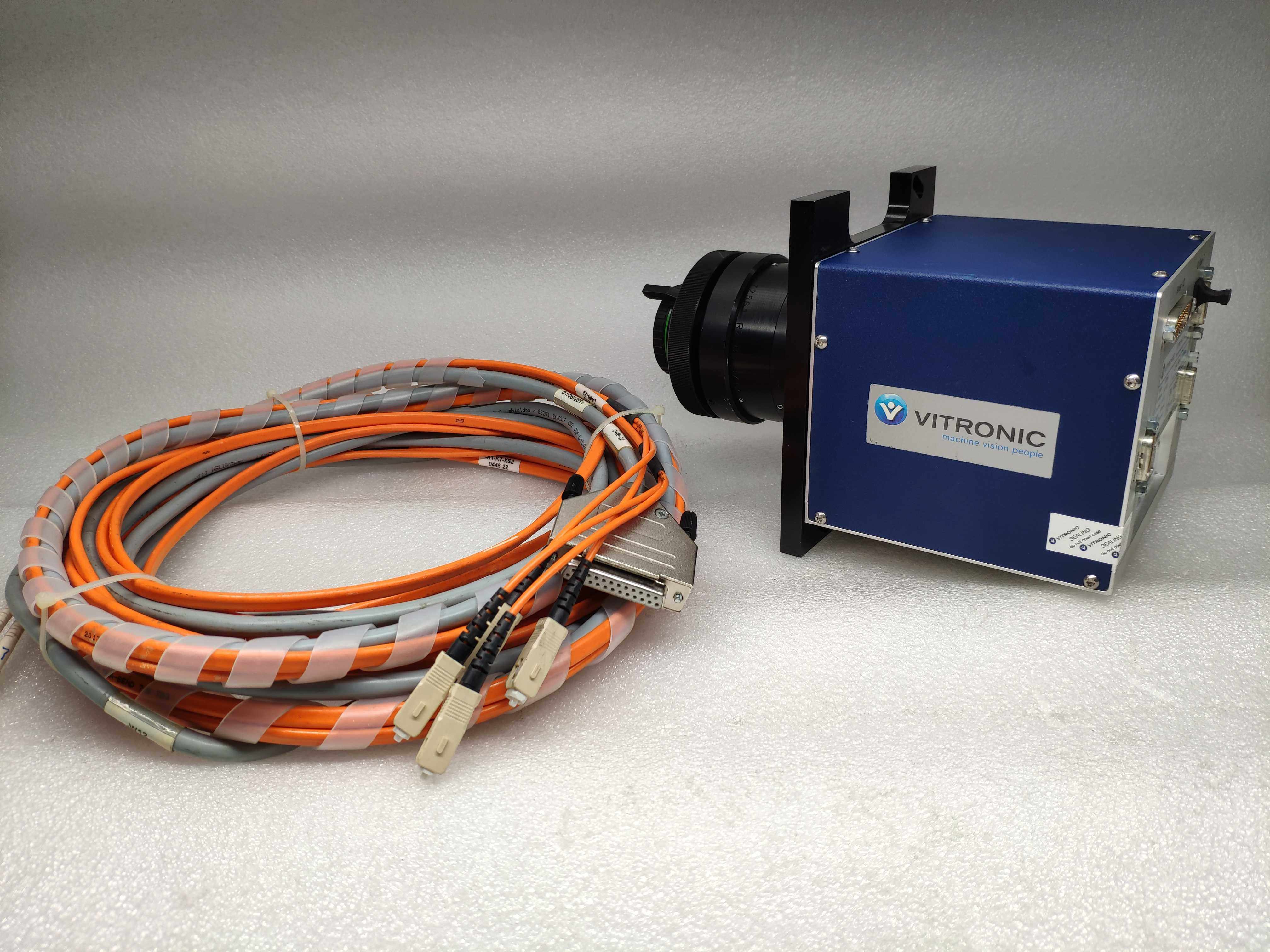 VITRONIC line scan camera LSC-FF-R3-v-v-8K-30 05-SX-SX-60