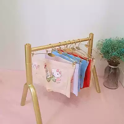 Clothing store on the table Underwear underwear display rack Small desktop exhibition rack Kindergarten towel special shelf