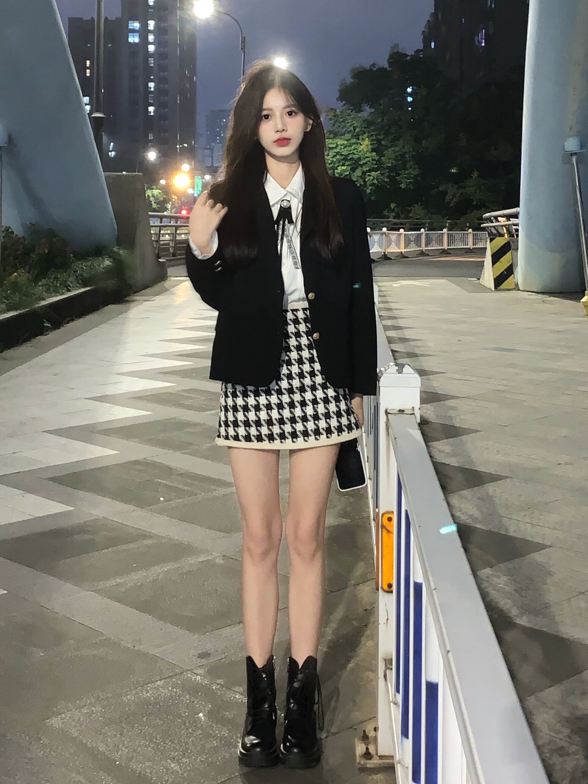 A sweet peach early autumn niche design temperament pure desire black suit jacket