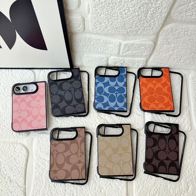 Coach Couple Model Suitable for Apple iPhone 18 Duo Phone Case, Foldable Screen Duo Leather Case, Simple and Stylish Apple 18 Protective Case, Celebrity Style 18Duo Soft Case, New Trendy Model Coach Couple Model Suitable for Apple iPhone 18 Duo Phone Case, Foldable Screen Duo Leather Case, Simple and Stylish Apple 18 Protective Case, Celebrity Style 18Duo Soft Case, New Trendy Model