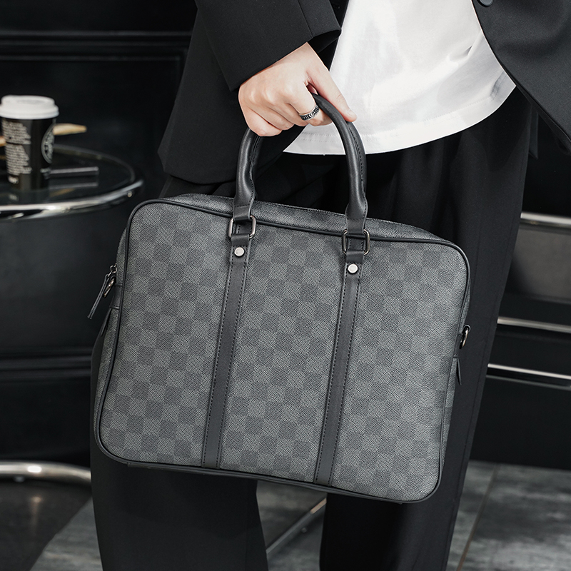Hong Kong I Tgreg new business casual plaid briefcase Korean version men's bag shoulder bag messenger bag computer bag