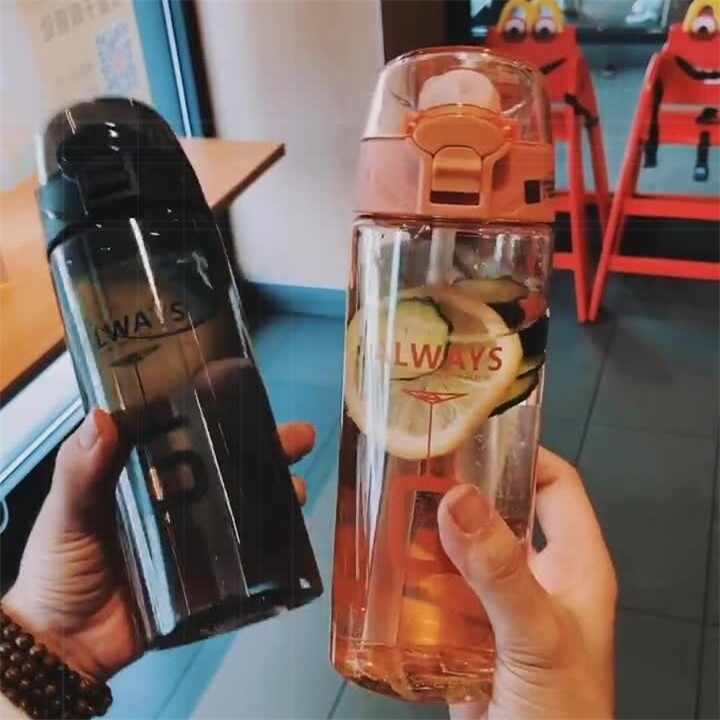 Student water cup high-value anti-fall portable middle school students creative large-capacity straw simple ins classroom cute