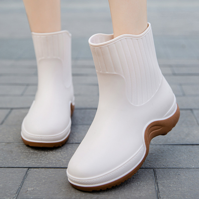 Summer Rain Shoes Women's Fashion Outwear Short Cylinder Boots Waterproof Non-slip Rubber Shoes Kitchen Water Shoes Catch-up Sea Water Boots Rain Boots