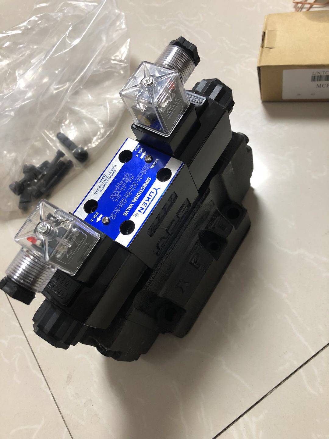 Quality Insurance for one year Taiwan oil research YUKEN proportional pilot overflow valve EDG-01V-C-PNT13-60T