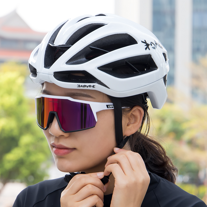 KAPVOE Cycling Helmet Bike Summer Gear Cap Men Mountain Women Safety Road Bike Ultra Light Pneumatic