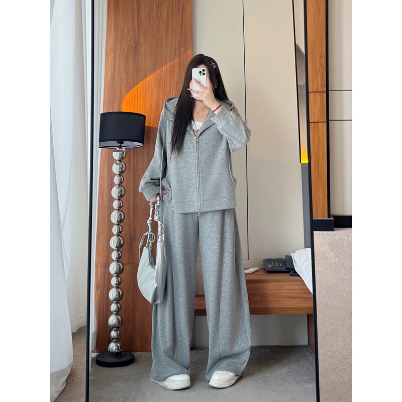 Beidai Large Size Women's Autumn Fashion Sweatshirt Jacket Wide-Leg Pants Set 2026 Lazy Style Two-Piece Set 30046N Beidai Large Size Women's Autumn Fashion Sweatshirt Jacket Wide-Leg Pants Set 2026 Lazy Style Two-Piece Set 30046N