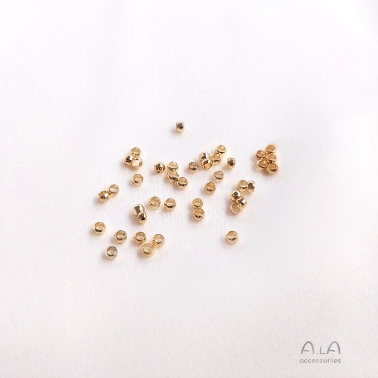 100 Pieces Diameter 1.5mm Diameter: 2.5mm Diameter 3mm Copper 14K Gold Plated Solid Color Polished Beads display picture 7