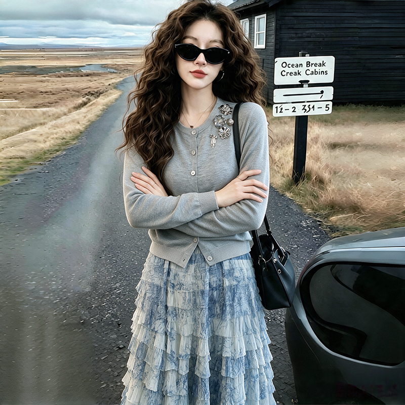 Sequin Three-Dimensional Flower Gray Knitted Cardigan for Women 2026 New Autumn Thin Knitwear Casual Versatile Top Sequin Three-Dimensional Flower Gray Knitted Cardigan for Women 2026 New Autumn Thin Knitwear Casual Versatile Top