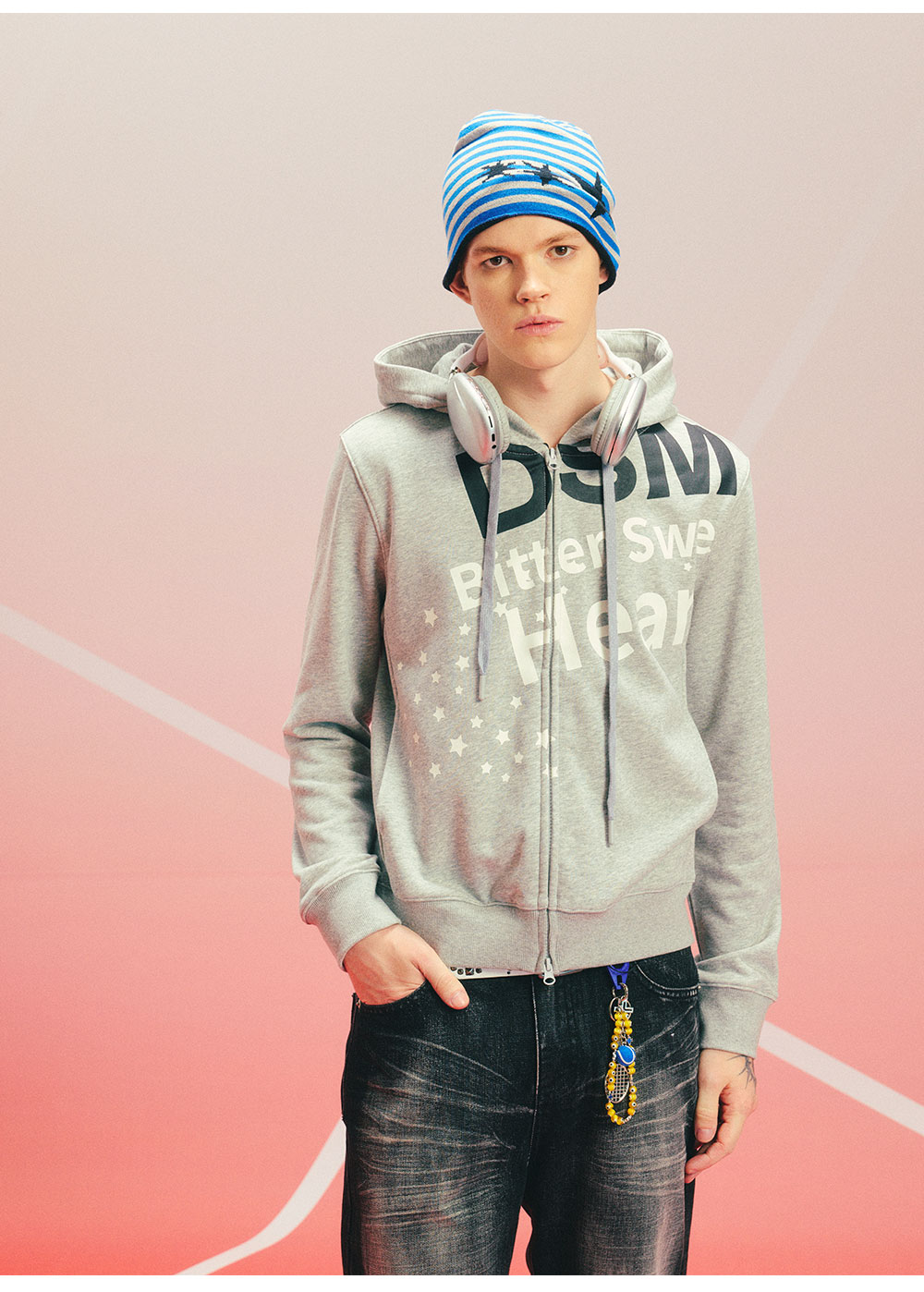 DONSMOKE Star Letter Print Yellow Hoodie