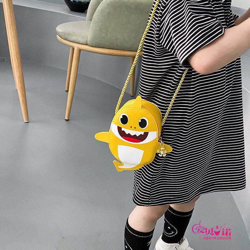 Child Packs Cartoon Cute Shark Baby Skew Satchel Korean version Fashion girl gift accessories Zero wallet-Taobao