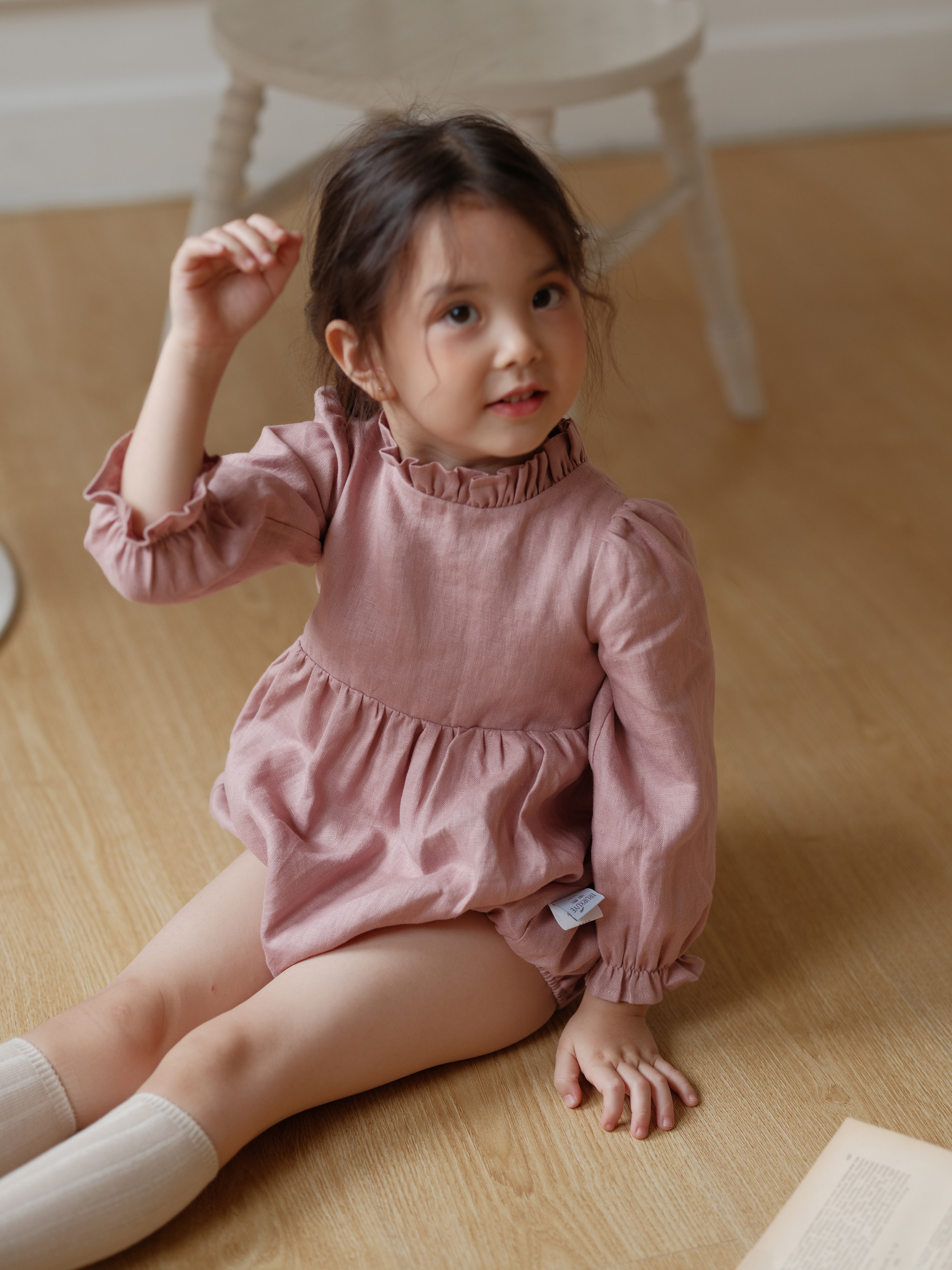 Chuxu 2022 Spring/Summer ins wind infant linen bag fart clothes jumpsuit girls French small floral jumpsuit pure cotton