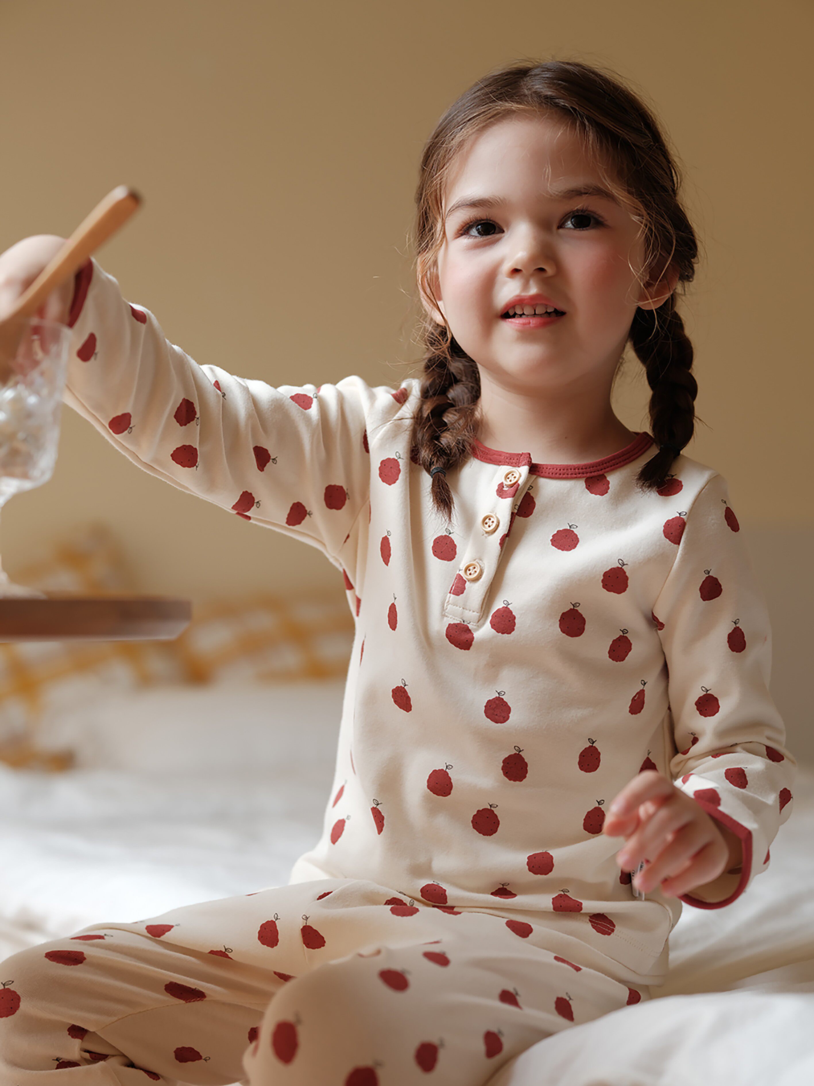 Chuxu original small red fruit print autumn and winter baby homewear suit combed cotton children's pajamas base coat winter