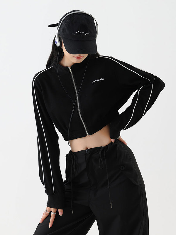 American-Style Trendy Brand Short Crop Top for Petite Women, Striped Black Stand-Up Collar Casual Sports Top for Spring and Autumn