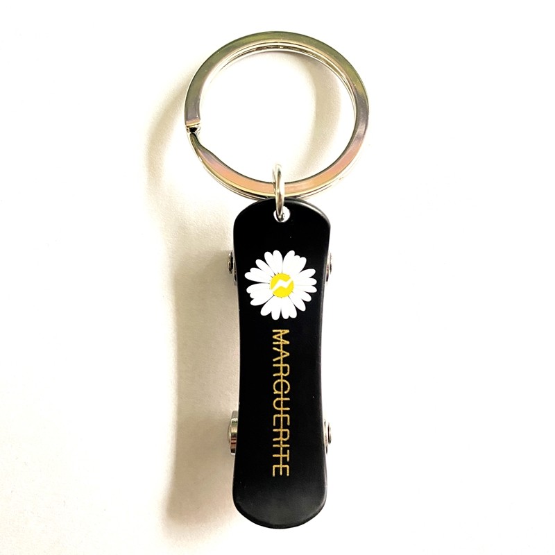 Small Daisy Scooter Car Key Buckle Pendant Brief Upscale Net Red Male And Female Couple Tide Chain Ring Hang Adorable