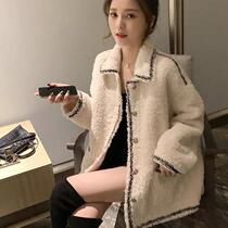 Lamb coat womens autumn and winter Joker 2020 new short Korean loose leather hair one winter thick coat