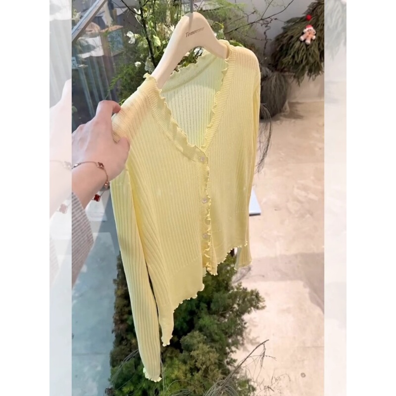 Hangzhou Sijiqing High-End Yellow V-Neck Ruffled Knit Cardigan Top for Women, Summer Ice Silk Sun Protection Cover-Up Hangzhou Sijiqing High-End Yellow V-Neck Ruffled Knit Cardigan Top for Women, Summer Ice Silk Sun Protection Cover-Up