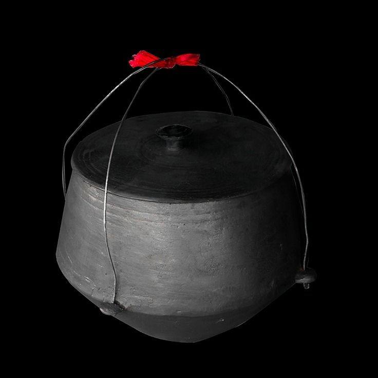 Leiyang intangible cultural heritage-traditional production skills-pig iron pot