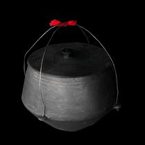 Leiyang intangible cultural heritage-traditional production skills-pig iron pot