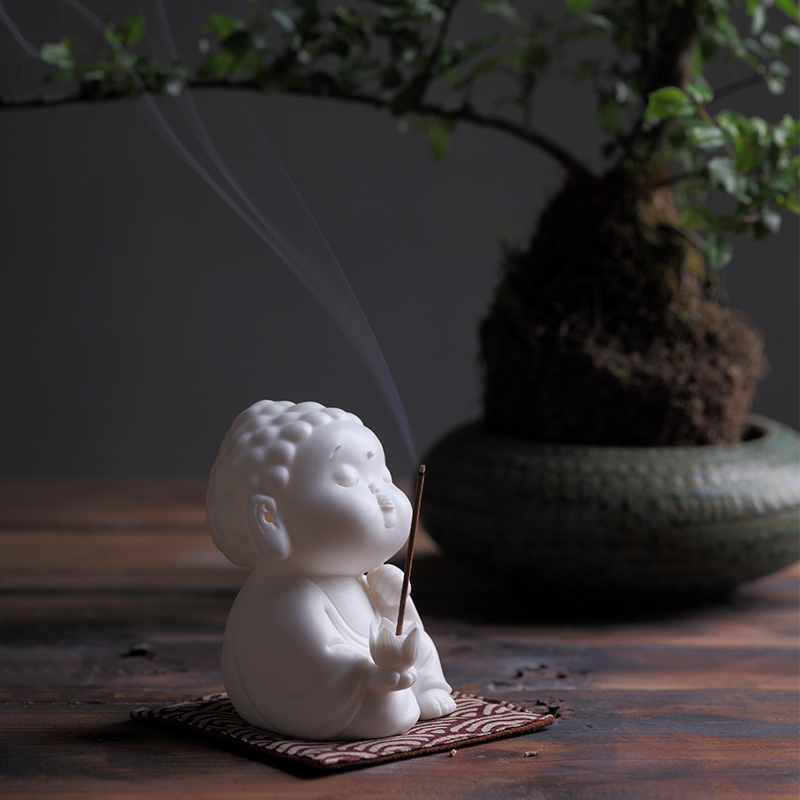 Ping An Buddha Line fragrant insert incense holder tea darling tea Play tea treasure Boutique Creative Personality Cute Zen ceramic On-board Pendulum