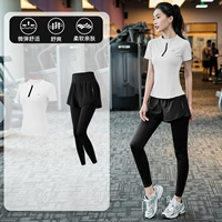 Белые черные штаны, короткий рукав