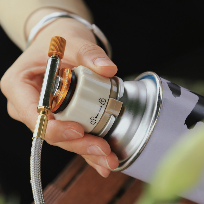 Fire maple revolver gas tank adapter outdoor two-piece stove self-sealing adapter card-type long gas tank adapter