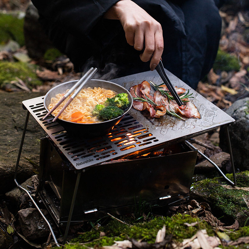 Norwegian Naturehike Mondrian folding titanium grill plate outdoor camping portable titanium rack firewood grill