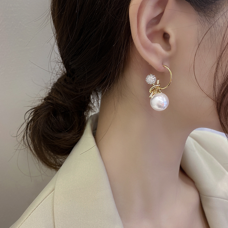 Pearl Earrings 2022 New Female Pure Silver Temperament Earring Retro C Type Advanced Sensation Earrings High-end Anti-Allergy