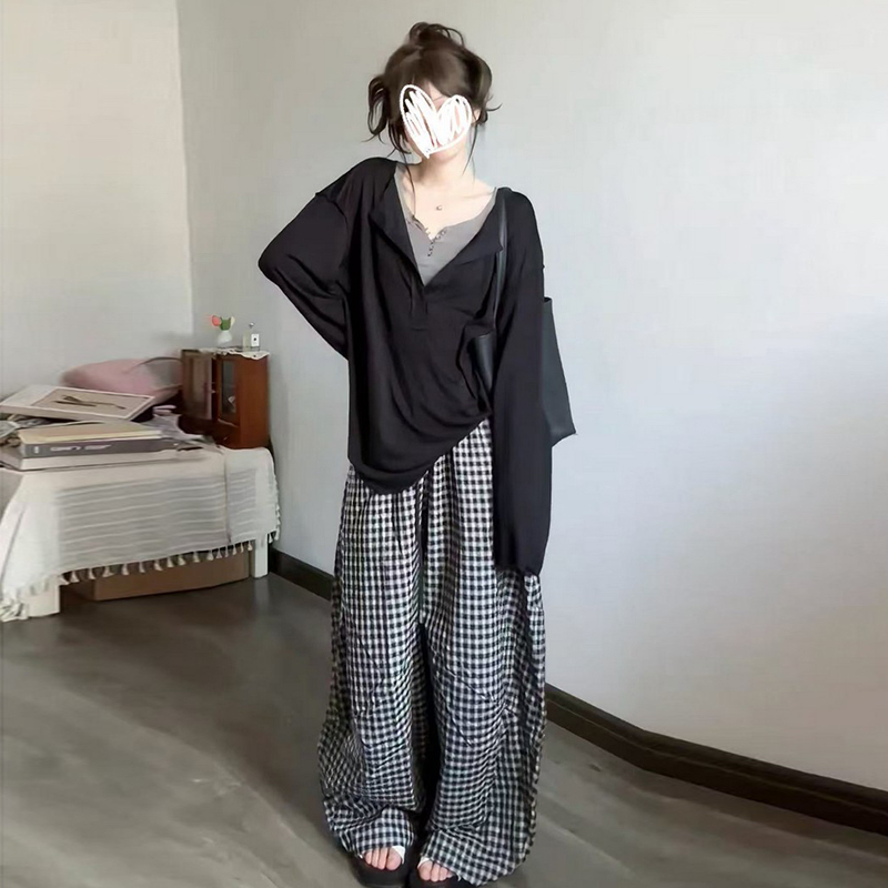 Maternity Suit Korean Style Lazy Style Long-Sleeved V Neck Fake Two-Piece T-Shirt Plaid Wide-Leg Pants Spring and Summer New Two-Piece Set