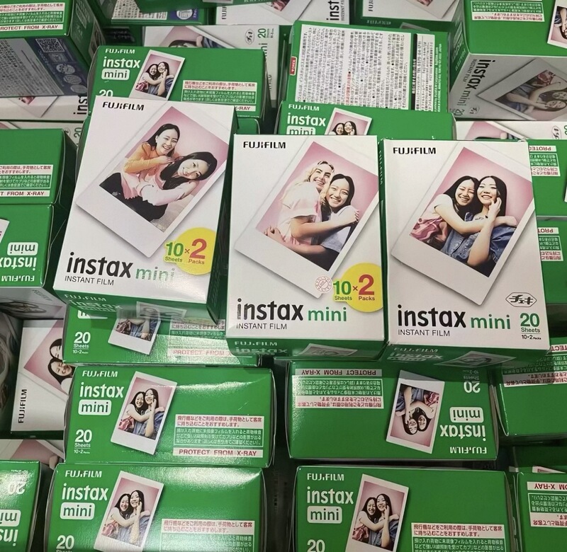 3inch Sheets of White-Edged Photo Paper Are Universally Compatible with Various Models of Polaroid Mini Cameras. Box Not Included. Image Quality May Be Affected by Damage or Night Conditions 3inch Sheets of White-Edged Photo Paper Are Universally Compatible with Various Models of Polaroid Mini Cameras. Box Not Included. Image Quality May Be Affected by Damage or Night Conditions