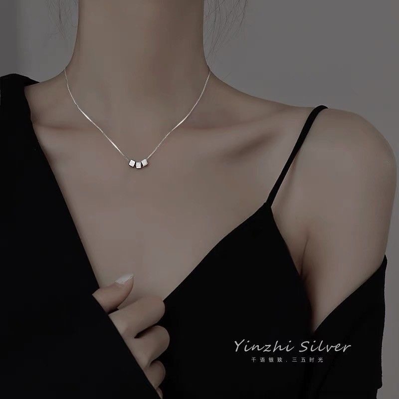 New Simple and Fresh Handmade Geometric Square Pendant Design Short Necklace Clavicle Chain for Women