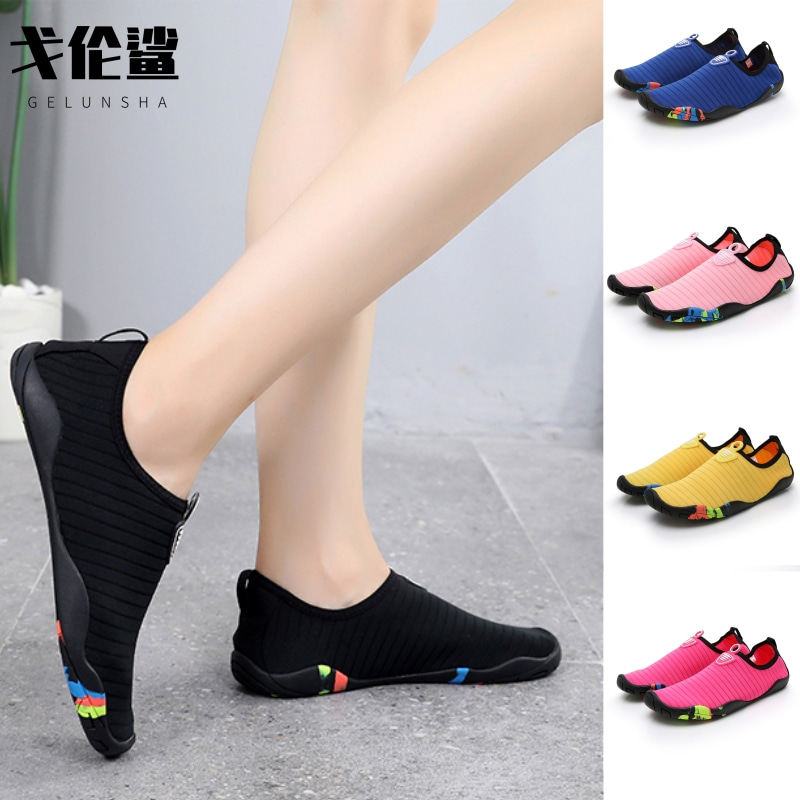 Lightweight and breathable indoor sports leisure fitness treadmill shoes early education center non-slip thick bottom floor socks overshoes