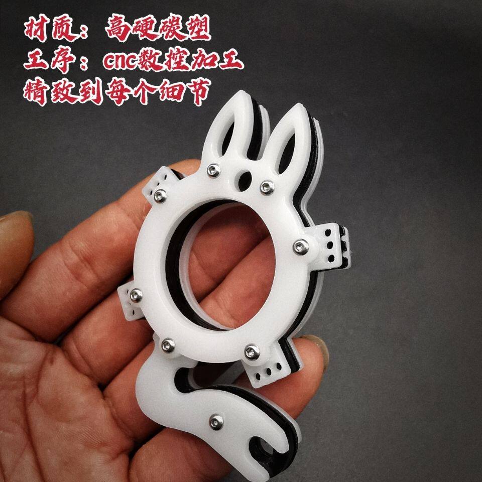 Outdoor self-defense ladies self-defense gloves hand buckle weapon car light portable white non-metal keychain special offer